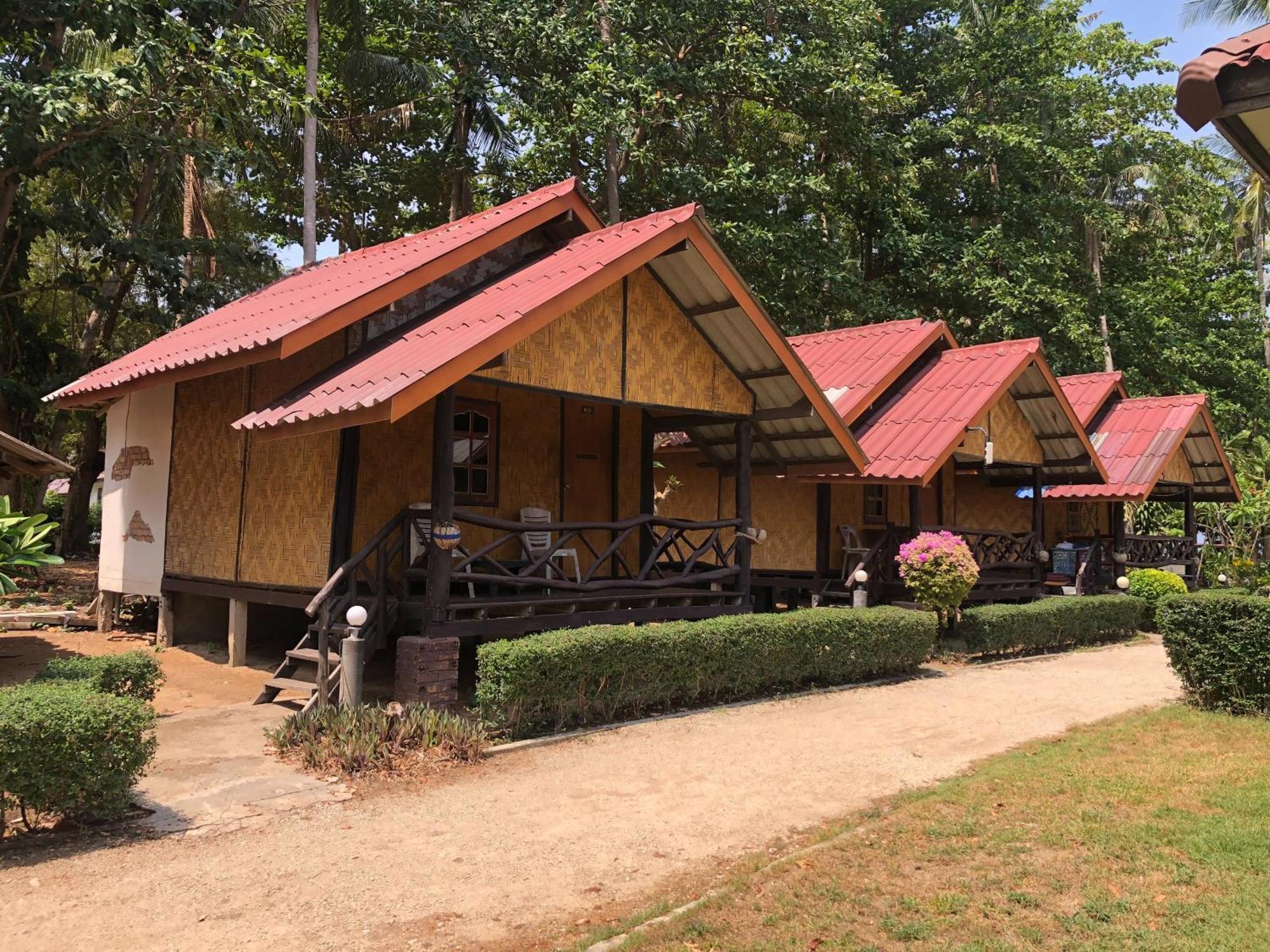 Moonwalk Lanta Resort Ko Lanta Dış mekan fotoğraf