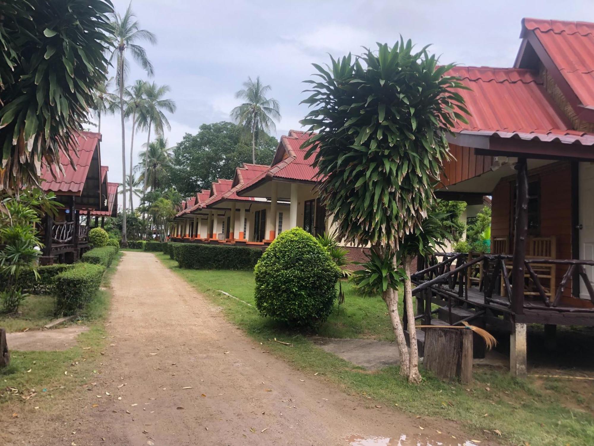 Moonwalk Lanta Resort Ko Lanta Dış mekan fotoğraf
