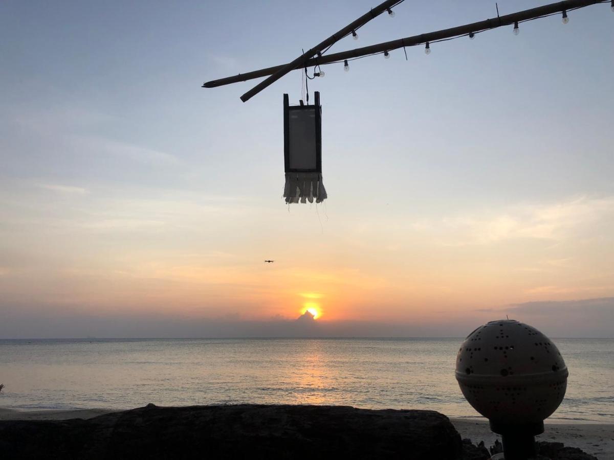 Moonwalk Lanta Resort Ko Lanta Dış mekan fotoğraf